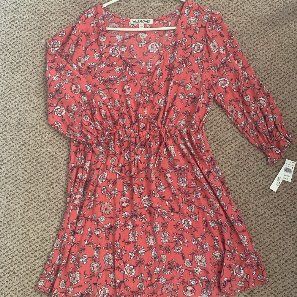 💥NWT💥Women’s drawstring dress